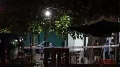Miras kavgası yüzünden kahvehanede kan aktı! Eniştesini gözünü kırpmadan öldürüp 3 kişiyi yaraladı Miras kavgası yüzünden kahvehanede kan aktı! Eniştesini gözünü kırpmadan öldürüp 3 kişiyi yaraladı