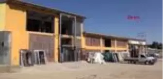 Muş Alparslan Üniversitesi: MUŞ Yaptığı makinelerle çelik kapı üretiminde söz sahibi oldu Muş Alparslan Üniversitesi: MUŞ Yaptığı makinelerle çelik kapı üretiminde söz sahibi oldu