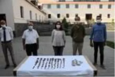 Tunceli'de, 200 bin yıl öncesine ait olduğu değerlendirilen insan izlerine rastlandı Tunceli'de, 200 bin yıl öncesine ait olduğu değerlendirilen insan izlerine rastlandı