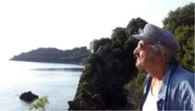 Yeşilçam'ın usta ismi Ekrem Gökkaya yoğun bakıma alındı Yeşilçam'ın usta ismi Ekrem Gökkaya yoğun bakıma alındı
