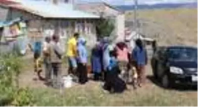 Yıllarca birbirinden habersiz olan öz kardeşler 75 yıl sonra kavuştu