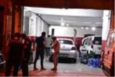 Alacaklı kavgası kanlı bitti, ''300 liramı neden vermiyorsun'' diyen şahıs dehşet saçtı Alacaklı kavgası kanlı bitti, ''300 liramı neden vermiyorsun'' diyen şahıs dehşet saçtı