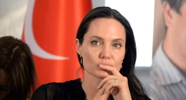 Angeline Jolie filmleri nelerdir? Angeline Jolie kimdir? Angeline Jolie aslen nerelidir? Angeline Jolie 'nin filmleri hangileridir? Angeline Jolie filmleri nelerdir? Angeline Jolie kimdir? Angeline Jolie aslen nerelidir? Angeline Jolie 'nin filmleri hangileridir?