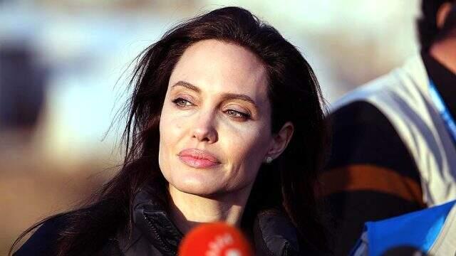 Angeline Jolie filmleri nelerdir? Angeline Jolie kimdir? Angeline Jolie aslen nerelidir? Angeline Jolie 'nin filmleri hangileridir? Angeline Jolie filmleri nelerdir? Angeline Jolie kimdir? Angeline Jolie aslen nerelidir? Angeline Jolie 'nin filmleri hangileridir?