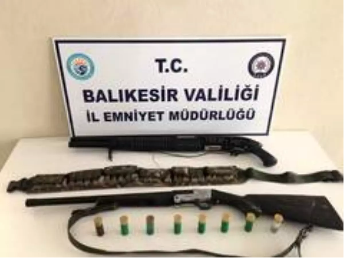 Balıkesir polisinden silah operasyonu
