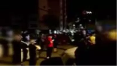 Başkent'te korkutan çatı yangını: 1 kişi dumandan etkilendi Başkent'te korkutan çatı yangını: 1 kişi dumandan etkilendi