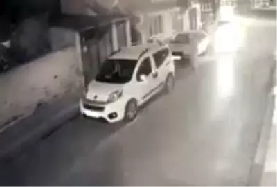 Bursa'da motosiklet ve bisiklet çarpıştı o anlar kamerada