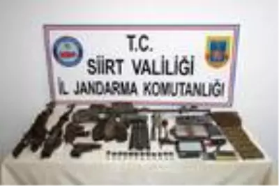 Etkisiz hale getirilen 5 PKK'lının silah ve mühimmatı ele geçirildi Etkisiz hale getirilen 5 PKK'lının silah ve mühimmatı ele geçirildi