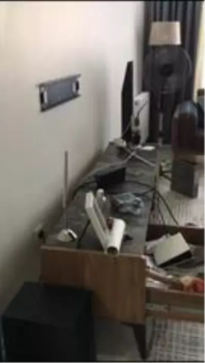 Evlerine giren hırsızlar yüzünden koronavirüse yakalanan çift, isyan etti Evlerine giren hırsızlar yüzünden koronavirüse yakalanan çift, isyan etti