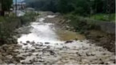 Giresun'da selde kaybolan 4 kişi aranıyor Giresun'da selde kaybolan 4 kişi aranıyor