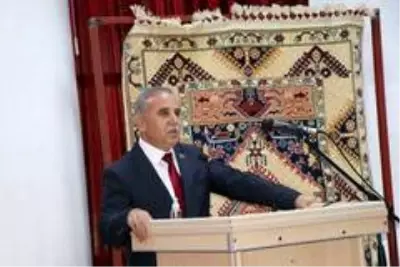 Gördes'te halıcılık paneli düzenlendi