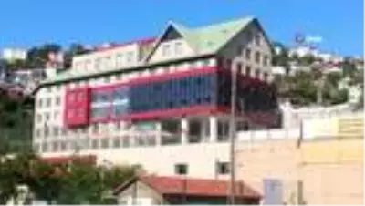 Kız Anadolu İmam Hatip Lisesi'nden korona virüs şoku: 23 öğrenci ve 5 öğretmen karantinada Kız Anadolu İmam Hatip Lisesi'nden korona virüs şoku: 23 öğrenci ve 5 öğretmen karantinada