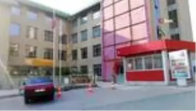 Kız Anadolu İmam Hatip Lisesi'nden korona virüs şoku: 23 öğrenci ve 5 öğretmen karantinada Kız Anadolu İmam Hatip Lisesi'nden korona virüs şoku: 23 öğrenci ve 5 öğretmen karantinada