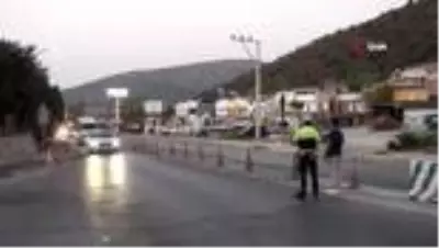 Kuşadası'nda tur otobüslerine korona virüs denetimi Kuşadası'nda tur otobüslerine korona virüs denetimi