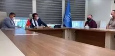 Milletvekili Aydemir: 'Sağlık çalışanları birer kahraman' Milletvekili Aydemir: 'Sağlık çalışanları birer kahraman'