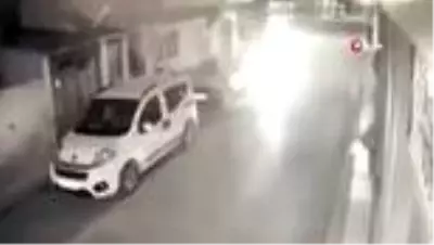 Motosiklet, çarptığı bisikleti böyle sürükledi Motosiklet, çarptığı bisikleti böyle sürükledi