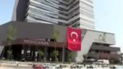 Sanatçı Bülent Ersoy, mide rahatsızlığı nedeniyle tedavi altına alındı Sanatçı Bülent Ersoy, mide rahatsızlığı nedeniyle tedavi altına alındı