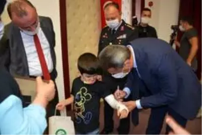 Sinop'ta şehit yakınları ve gazilere devlet övünç madalyası Sinop'ta şehit yakınları ve gazilere devlet övünç madalyası