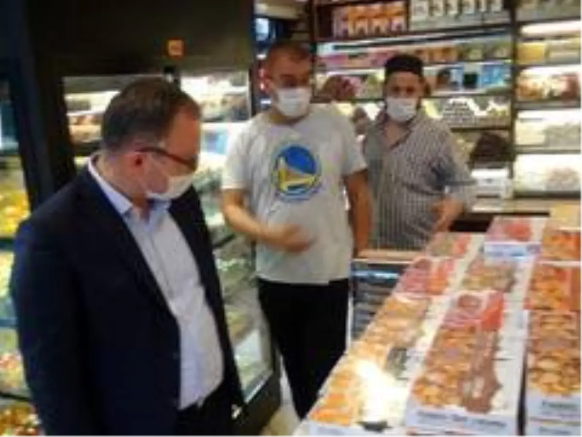 Taksim'de iş yerleri denetlendi