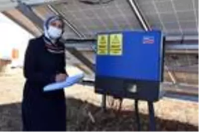 İki çocuk annesi, aldığı hibeyle güneş enerjisi santrali kurarak eşinin 20 yıllık hayalini gerçekleştirdi İki çocuk annesi, aldığı hibeyle güneş enerjisi santrali kurarak eşinin 20 yıllık hayalini gerçekleştirdi