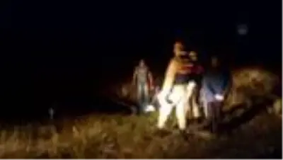 Yakıt taşıyan tanker ve ATV motoru devrildi: 3 yaralı Yakıt taşıyan tanker ve ATV motoru devrildi: 3 yaralı