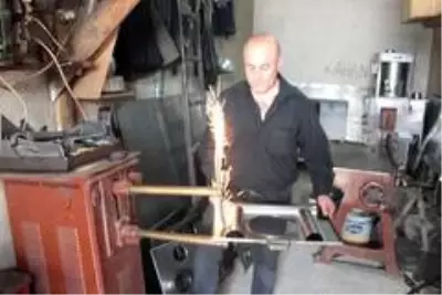 Yeri dolmayan sobaların üretimi başladı Yeri dolmayan sobaların üretimi başladı