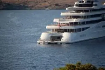 Abramoviç'in Bodrum sefası sürüyor Abramoviç'in Bodrum sefası sürüyor