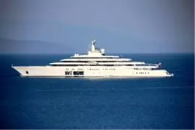 Abramoviç'in Bodrum sefası sürüyor Abramoviç'in Bodrum sefası sürüyor