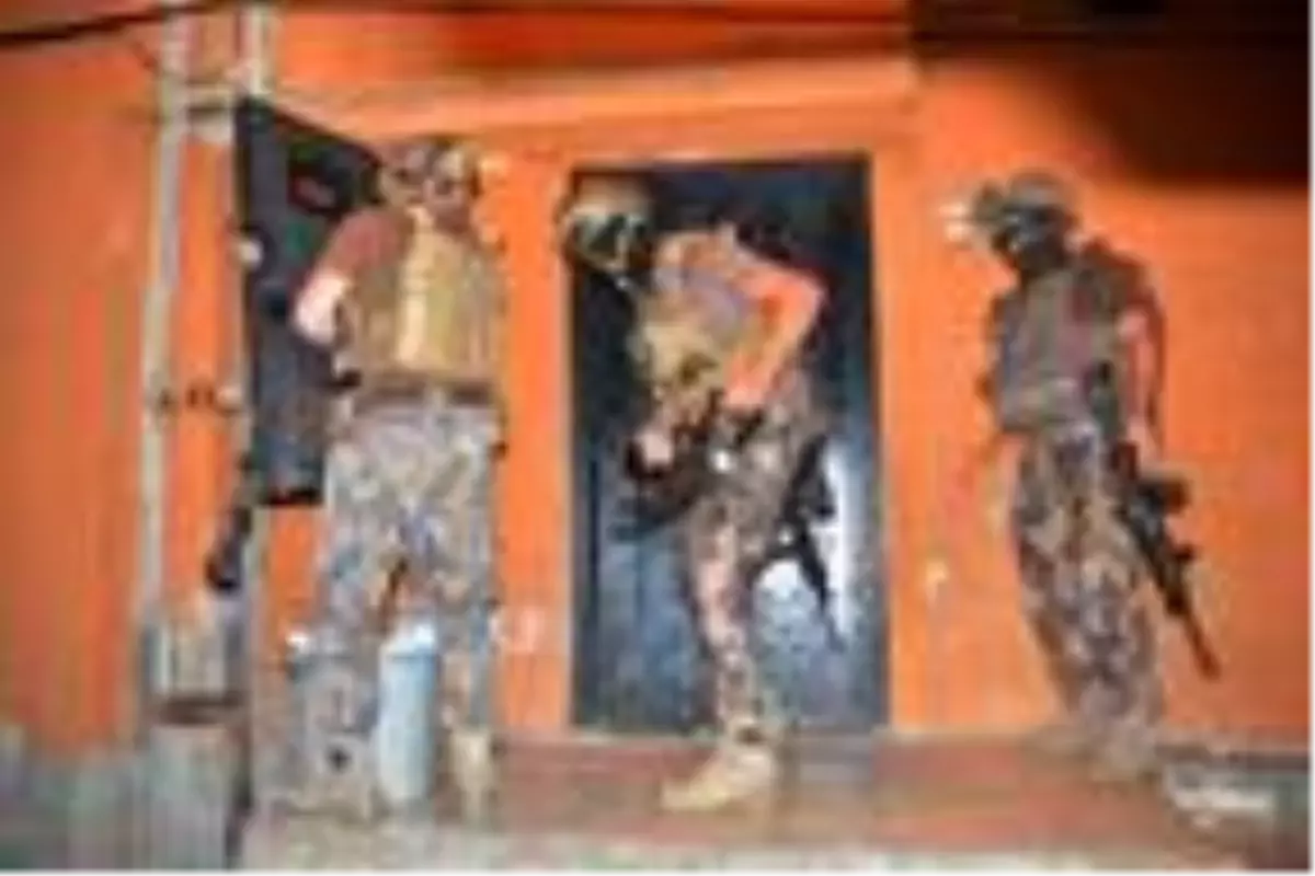 Adana'da suç şebekesine şafak operasyonu