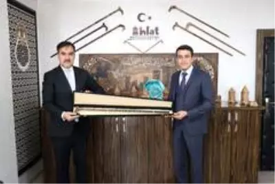 Ahlat Kaymakamı Fikret Dağ'a hayırlı olsun ziyaretleri Ahlat Kaymakamı Fikret Dağ'a hayırlı olsun ziyaretleri