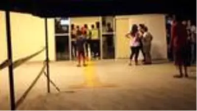 Son dakika haberleri... Akrabaları arasında çıkan kavgayı ayırmaya çalışan kişi silahla öldürüldü (2) Son dakika haberleri... Akrabaları arasında çıkan kavgayı ayırmaya çalışan kişi silahla öldürüldü (2)