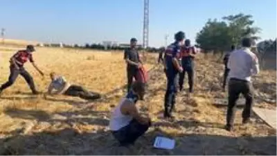 Aksaray'da yolcu otobüsü devrildi: 2'si ağır 32 yaralı Aksaray'da yolcu otobüsü devrildi: 2'si ağır 32 yaralı