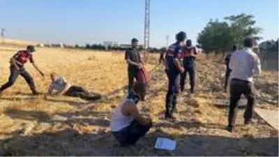 Aksaray'da yolcu otobüsü devrildi: 2'si ağır 32 yaralı Aksaray'da yolcu otobüsü devrildi: 2'si ağır 32 yaralı