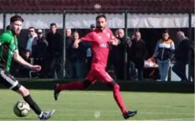 Aydınsporlu futbolcu kalp krizi geçirdi Aydınsporlu futbolcu kalp krizi geçirdi