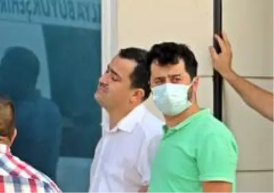 Babanın Cuma namazı yolunda kazada kaybettiği oğluna son bakışı yürek burktu Babanın Cuma namazı yolunda kazada kaybettiği oğluna son bakışı yürek burktu