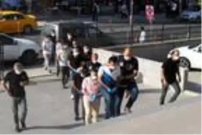 Son dakika haberleri: Çerkezköy Belediyesi'ni zarara uğrattığı iddia edilen 7 şüpheli gözaltında Son dakika haberleri: Çerkezköy Belediyesi'ni zarara uğrattığı iddia edilen 7 şüpheli gözaltında