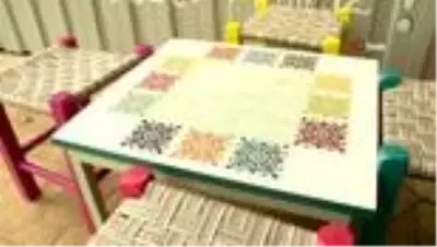 Çöpe atılan ürünleri sanat eserine dönüştürüyor Çöpe atılan ürünleri sanat eserine dönüştürüyor