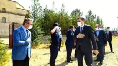 Cuma namazını tarihi camide kıldılar Cuma namazını tarihi camide kıldılar