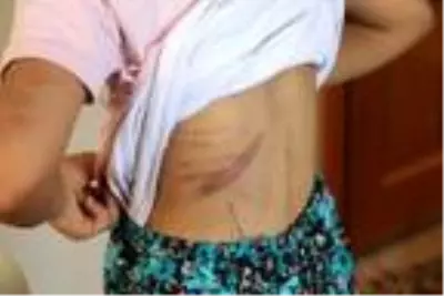 Eşine ve 4 çocuğuna işkence yapan baba hakkındaki soruşturma 'basit yaralama'dan yürütülüyor Eşine ve 4 çocuğuna işkence yapan baba hakkındaki soruşturma 'basit yaralama'dan yürütülüyor