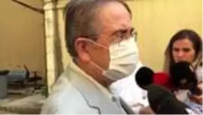 Gazeteci Taha Akyol ve oğlunu dolandırdığı iddia edilen üç şüpheli adliyeye sevk edildi Gazeteci Taha Akyol ve oğlunu dolandırdığı iddia edilen üç şüpheli adliyeye sevk edildi