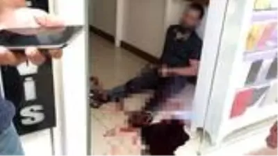 '14 yaşındaki kızı uyuşturucuya alıştırdın' diye bağırıp bacağından vurdular! Vatandaşlar olay yerinden canlı yayın yaptı '14 yaşındaki kızı uyuşturucuya alıştırdın' diye bağırıp bacağından vurdular! Vatandaşlar olay yerinden canlı yayın yaptı