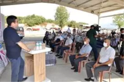 İl Müdürü Saylak, 'Ne zaman üretmek isterseniz, o zaman yanınızda bizleri göreceksiniz' İl Müdürü Saylak, 'Ne zaman üretmek isterseniz, o zaman yanınızda bizleri göreceksiniz'