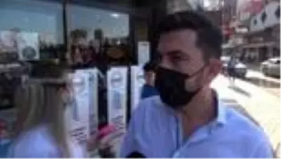 İş adamı, 50 okula sensörlü dezenfektan hibe etti İş adamı, 50 okula sensörlü dezenfektan hibe etti