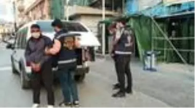 İş yerini soyarken suçüstü yakalanan hırsızlar tutuklandı İş yerini soyarken suçüstü yakalanan hırsızlar tutuklandı