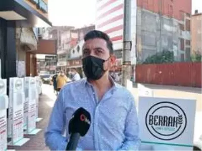 İşadamı, 50 okula sensörlü dezenfektan hibe etti İşadamı, 50 okula sensörlü dezenfektan hibe etti