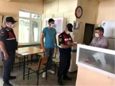 Son dakika haber... Isparta'da maske takmayan 18 kişiye toplam 16 bin 200 lira ceza Son dakika haber... Isparta'da maske takmayan 18 kişiye toplam 16 bin 200 lira ceza