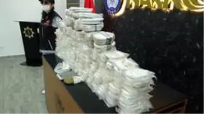 İstanbul polisi Lübnan'dan Türkiye'ye sokulan 80 kilo esrar ele geçirdi İstanbul polisi Lübnan'dan Türkiye'ye sokulan 80 kilo esrar ele geçirdi