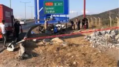 İzmir'de feci kaza: 1 ölü, 1 yaralı İzmir'de feci kaza: 1 ölü, 1 yaralı