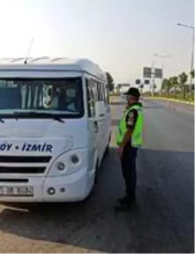 İzmir'deki koronavirüs denetimlerinde 231 bin 39 TL para cezası İzmir'deki koronavirüs denetimlerinde 231 bin 39 TL para cezası