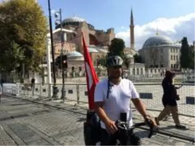 Köln'den 3 bin 300 kilometre pedalı Ayasofya için çevirdi Köln'den 3 bin 300 kilometre pedalı Ayasofya için çevirdi